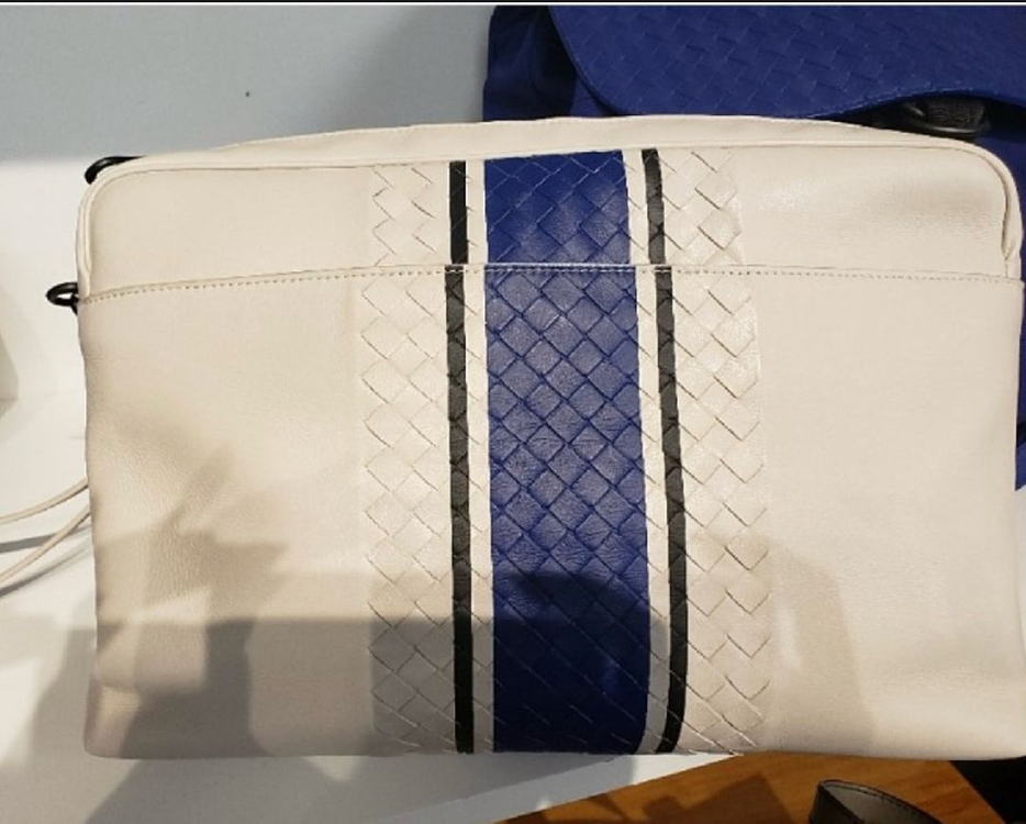 보테가베네타 인트레치아토 라지 클러치--1