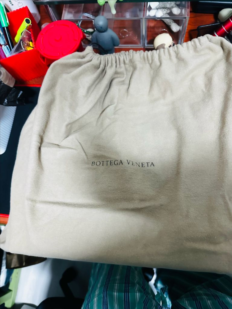 보테가베네타 인트레치아토 라지 클러치--3