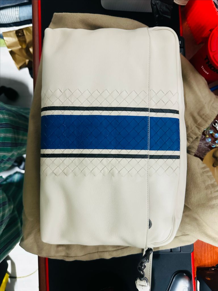 보테가베네타 인트레치아토 라지 클러치--4