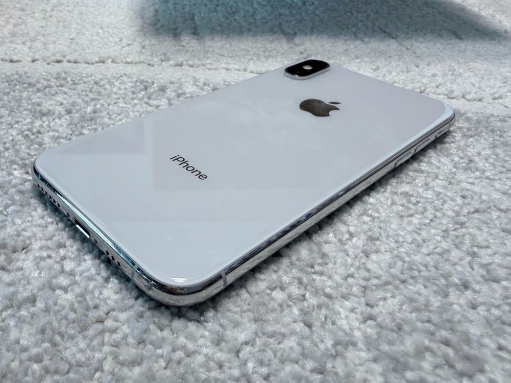 아이폰 XS 256GB 실버 / 배터리 100% / 상태 매우 양호--4