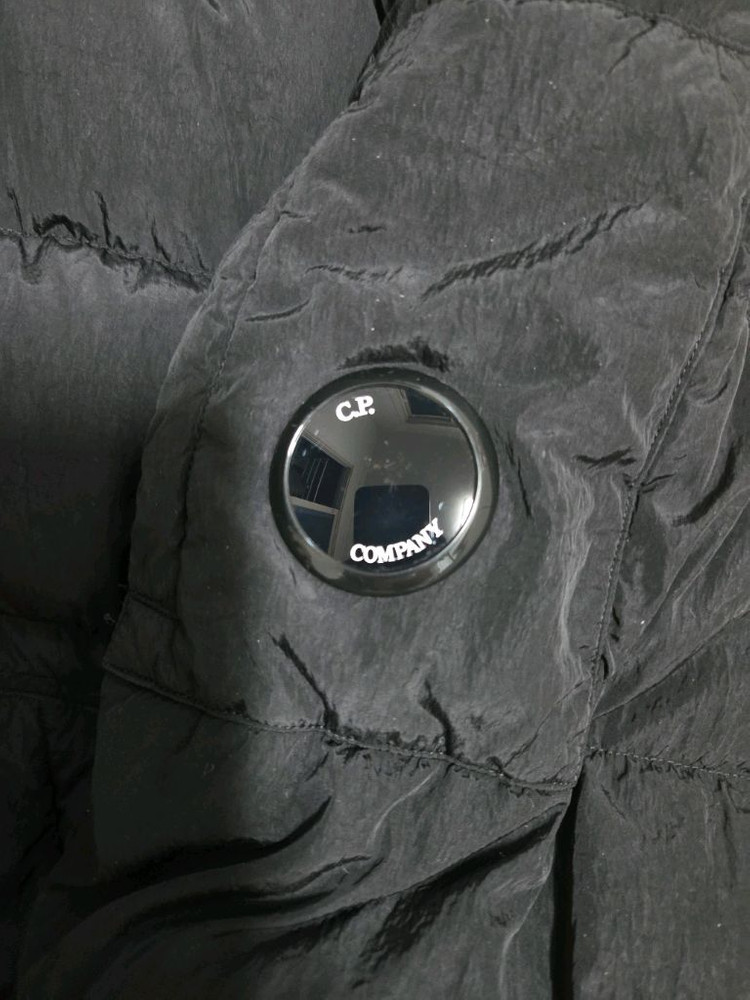 CP컴퍼니 Chrome-R 블랙 다운 패딩 이미지