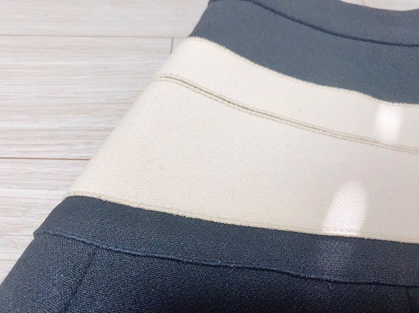 [시슬리]아이유 배색 포인트 플레어 스커트 치마 원피스 이미지