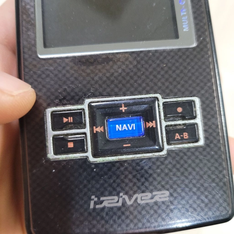 아이리버 쥬크박스 H320 고장난 제품 이미지