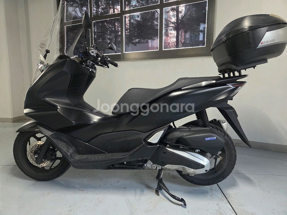 혼다 2021년식 pcx125 ABS 멧블랙 오토바이 8.334km 판매해요--1