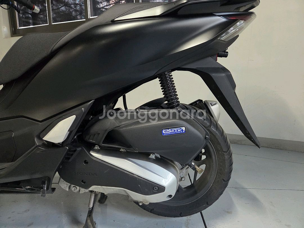 혼다 2021년식 pcx125 ABS 멧블랙 오토바이 8.334km 판매해요--2