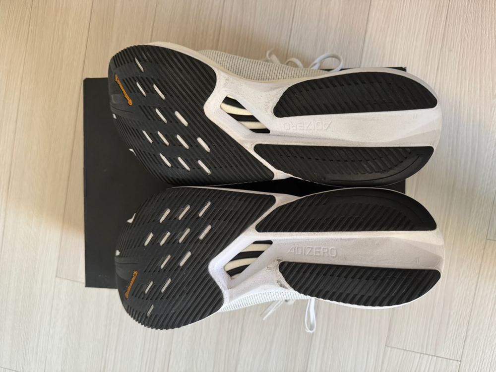 아디다스 보스턴12 런닝화 이미지