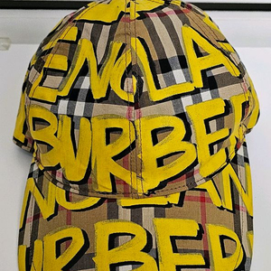 [버버리] 그래피티 볼캡_S