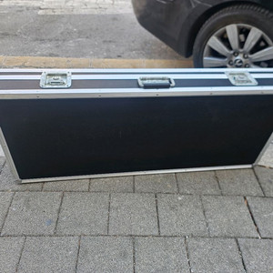 신디사이저 하드 케이스 61용팝니다.