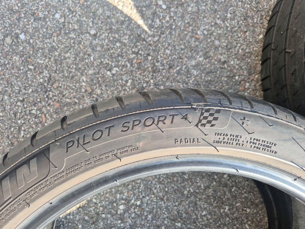 미쉐린 ps4 별마킹 255 40 19 타이어 팝니다--3