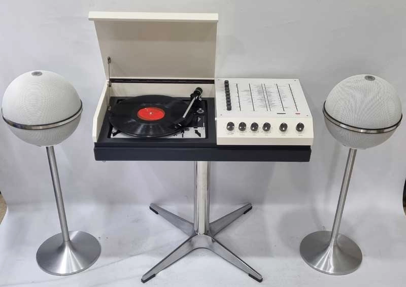 WEGA 3204 스테레오 리시버 AM/FM 올인원 전축 + Audiorama 4000 HiFi 이미지