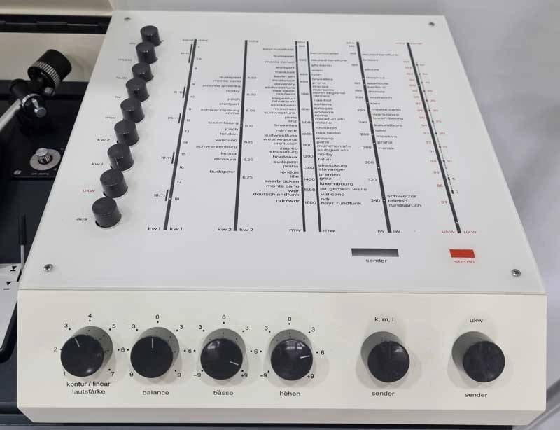 WEGA 3204 스테레오 리시버 AM/FM 올인원 전축 + Audiorama 4000 HiFi 이미지