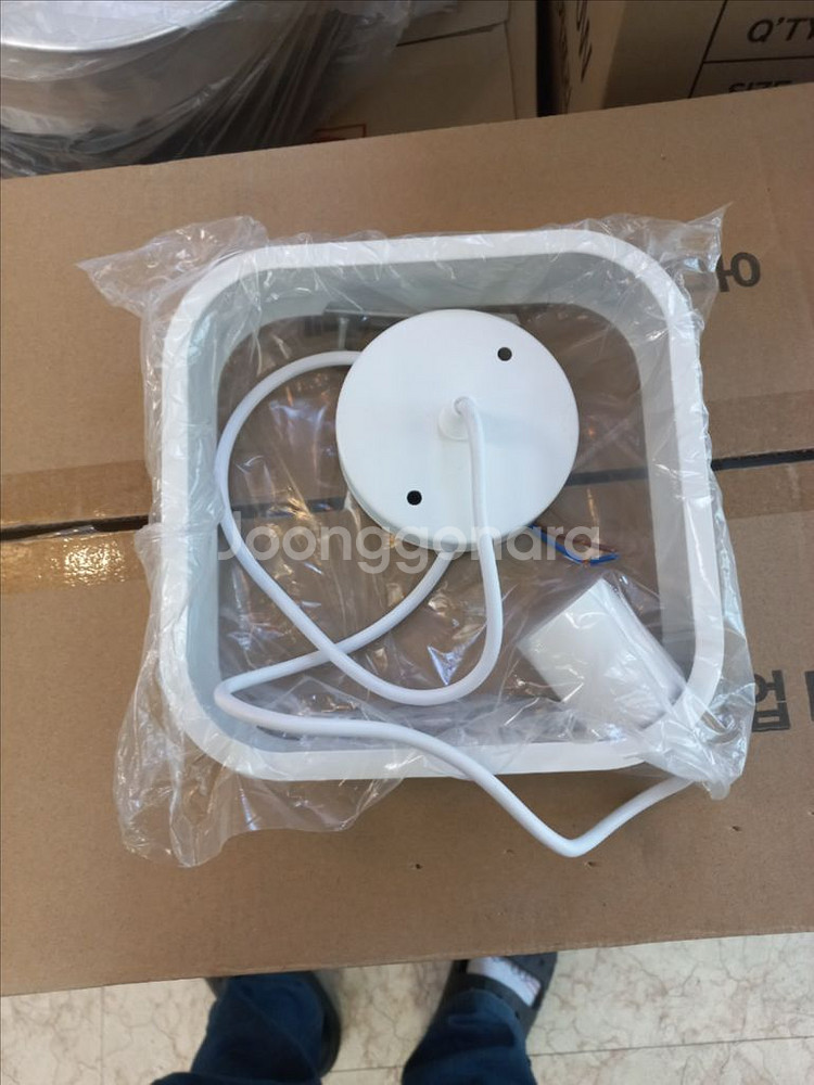 깔끔한 펜던트 조명--1