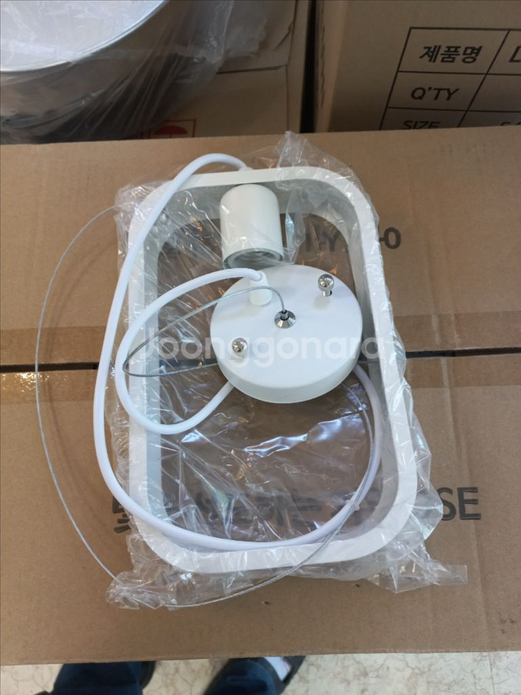 깔끔한 펜던트 조명--2