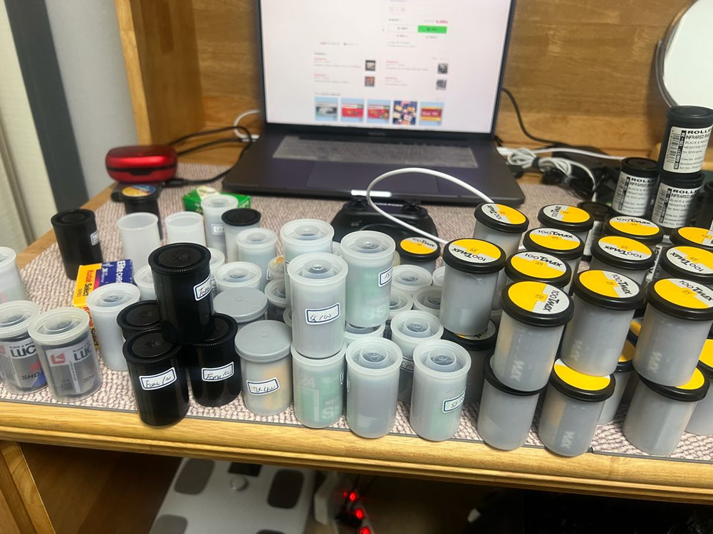 유통기한 지난 필름 팝니다 흑백 35mm--1