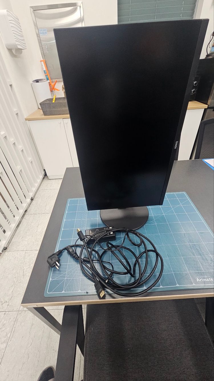 한성 보스모니터 NO7 32인치 커브드 , 이그닉 플루이드 24S--5