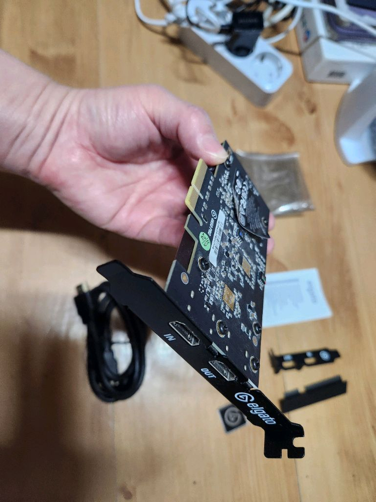 엘가토 4K60 PRO HDR 캡쳐보드--1