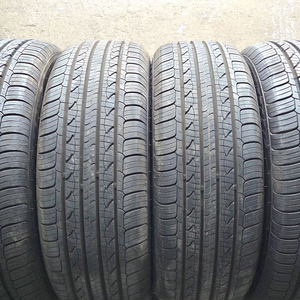 2056516 205 65 16 넥센 AH8 타이어 신품급 셋트 팝니다 이미지