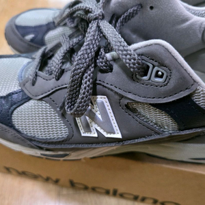 뉴발란스 991 (w991gns)