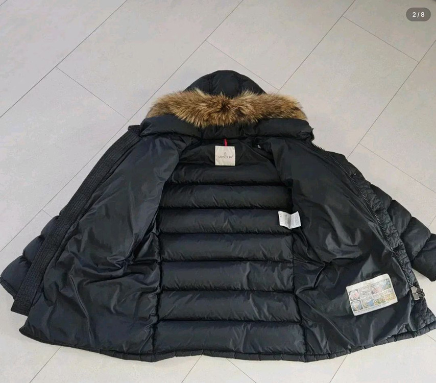 [급매]몽클레어 클루니 2사이즈 블랙 천연라쿤퍼 이미지