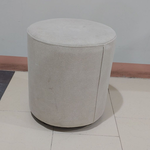 베이지색 원형 스툴 지름 38높이 42