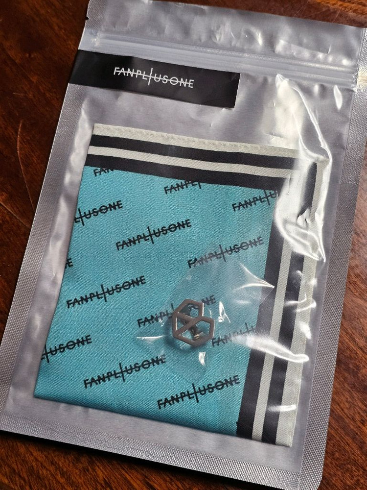 지디 지드래곤 마마 모자(메쉬), 응원봉 스카프 미개봉 판매합니다. 이미지