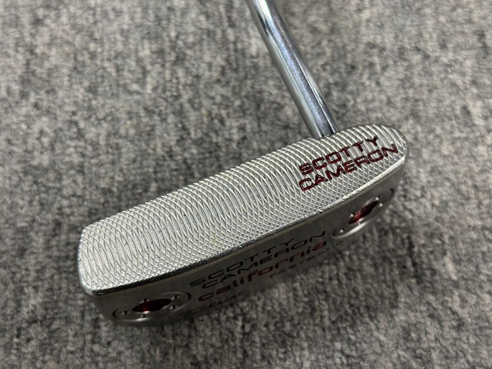 스카티카메론 캘리포니아 패스트백 퍼터 34인치 판매합니다. 이미지