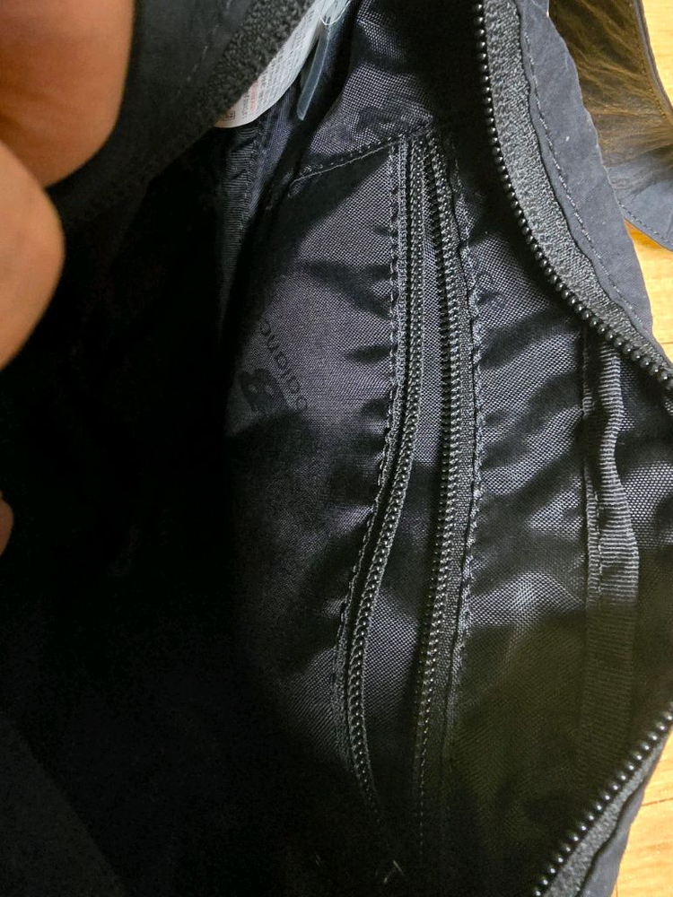 뉴발란스 크로스백--1