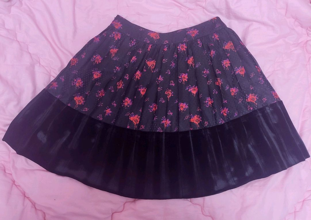 정품)급처새상품!알렉산더맥퀸 고딕고스로리풍귀요미스커트치마펑크룩양산형지뢰계 바디라인st--1