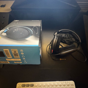 젠하이저 hd600 풀박 새상품급