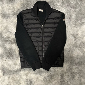 몽클레어 김현우 니트패딩