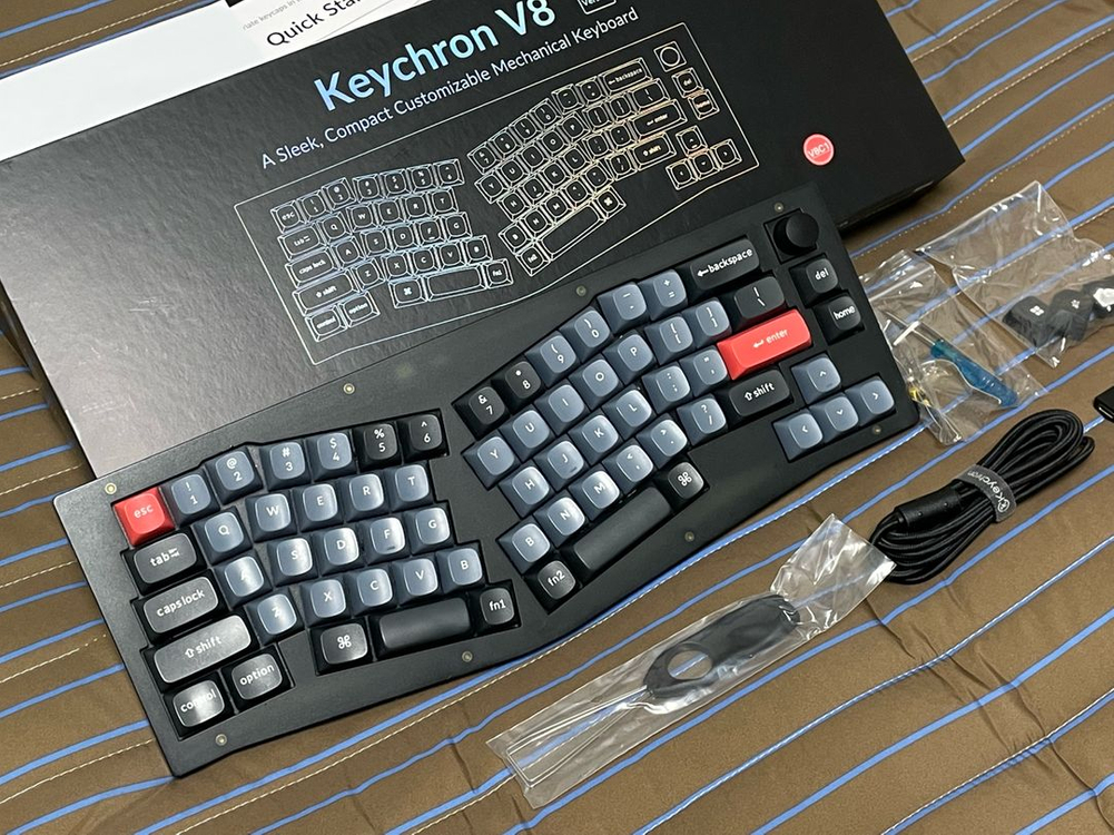 키크론 V8 노브 프로스트 블랙 RGB 영문각인 75% 앨리스 기계식 PC 맥 키보드 (유선)--1