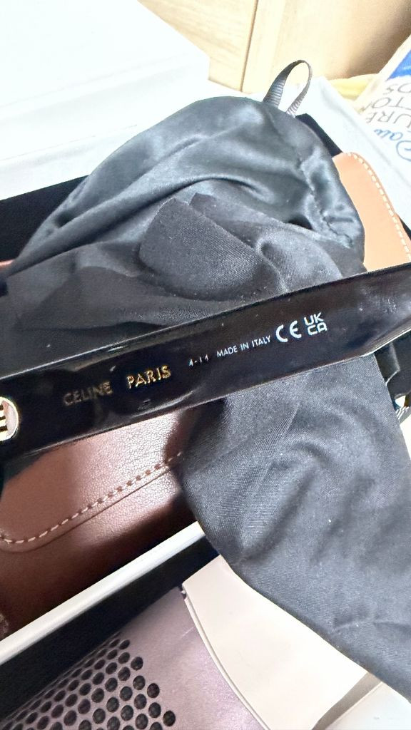 정품 셀린느 선글라스 트리옹프 오벌 선글라스 수지 안유진 아이린 01 블랙 신상--3