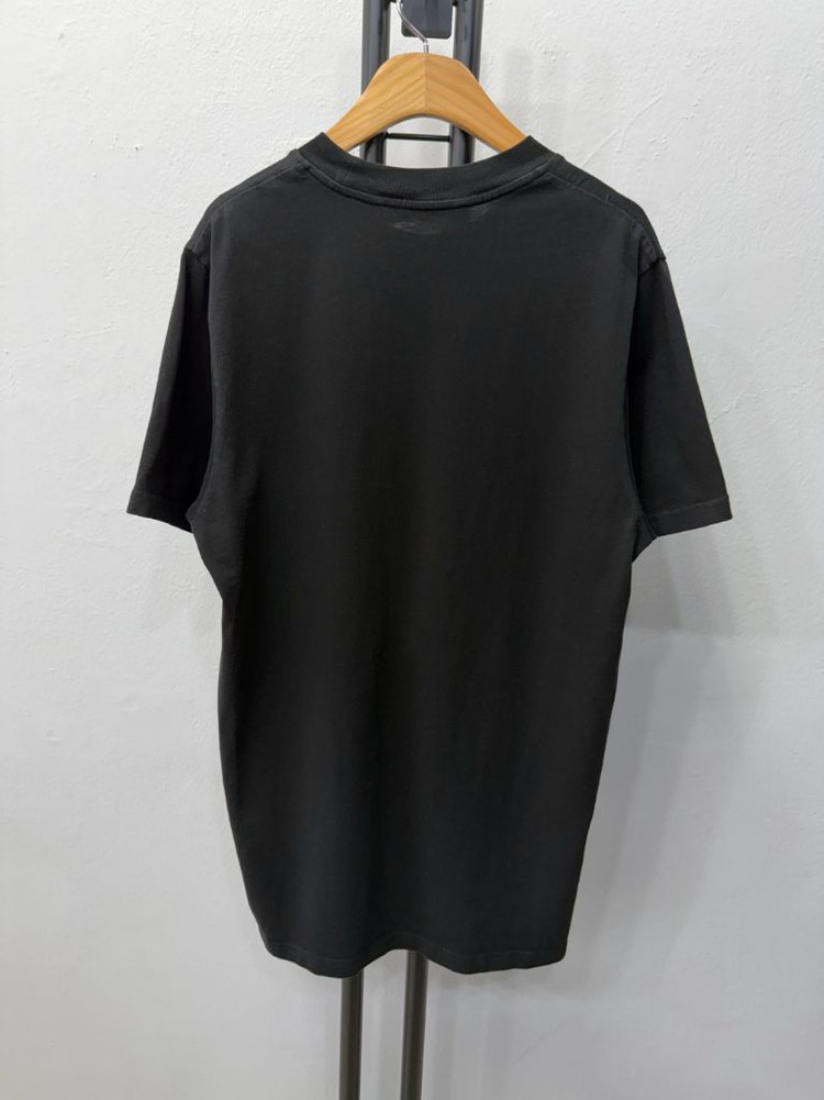 정품) 몽클레어 남성 23ss 하트 로고 블랙 반팔티 M 이미지