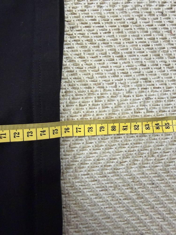 정품) 몽클레어 남성 23ss 하트 로고 블랙 반팔티 M 이미지