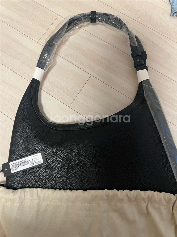 쿠론 세느 숄더 36 미개봉 새제품 정가398000원--2