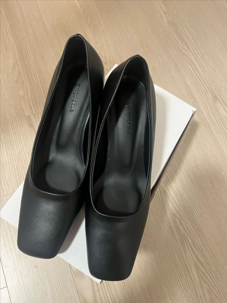 그레이룸 여성 구두 스퀘어 힐 225 새상품급 이미지