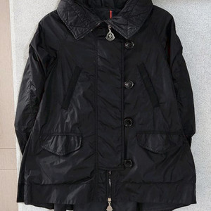 몽클레어 여성 바람막이(사이즈1/무료배송)