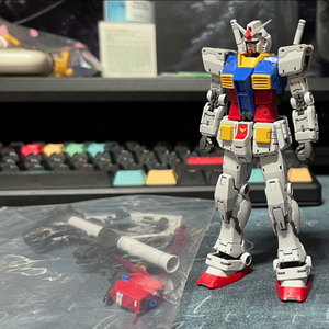 rg 퍼스트건담 2.0 가조립+중국제 코어블록