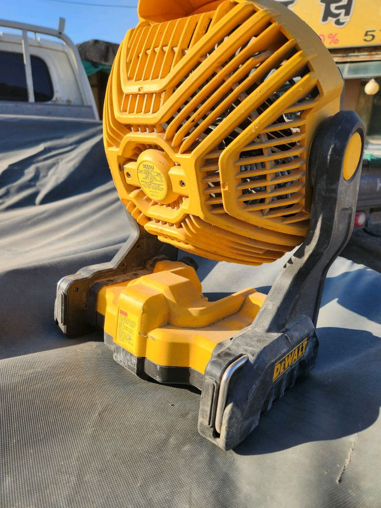 디월트선풍기 dce512 20v max 이미지