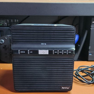 시놀로지 DS418j 4베이 나스 [하드 미포함]