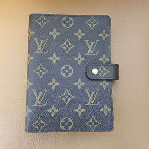 루이비통 미디엄 링 아젠다 커버 (다이어리)