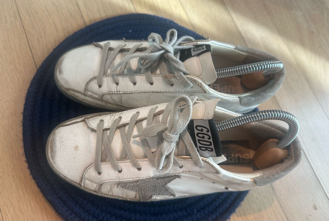 골든구스 슈퍼스타 실버탭 37사이즈(240)--1