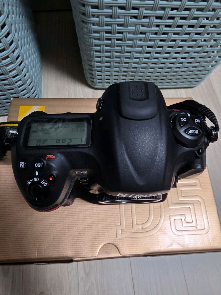 풀프레임 DSLR 카메라 이미지