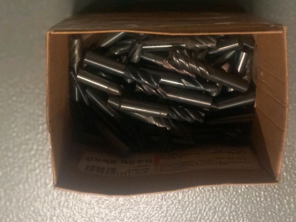 폐초경,인서트팁,엔드밀,써밋,하이스 최고가로 매입합니다 이미지