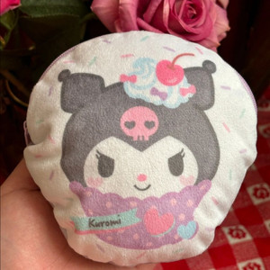 2022년도 산리오 아타리쿠지 쿠로미인형파우치 고전인형 빈티지인형 모리걸 히메갸루 이미지