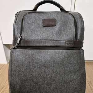 투미 알파2 슬림 솔루션 브리프백 노트북백팩