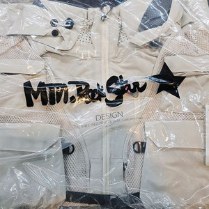 <택포> 새상품 L 마운틴락스타 harumaki vest jacket+pants