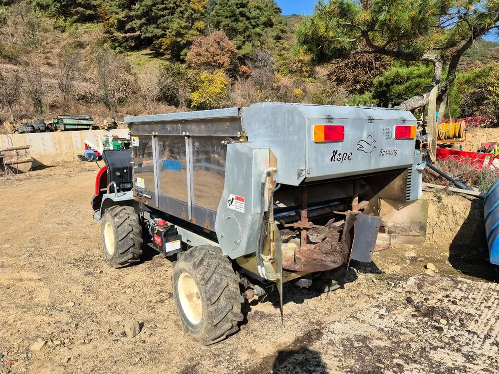 HSC-1500W 스테인리스 퇴비살포기 이미지