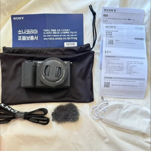 소니 ZV-E10 미러리스 카메라 풀박스입니다