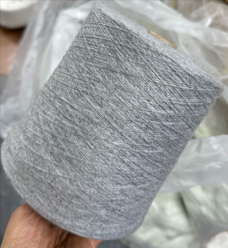 [램스울1~4합] 약500그람 1콘 7000원 털실 콘사 뜨개질 대바늘 코바늘 이미지